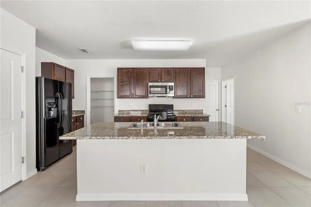 7789 Tuscan Bay Circle Wesley Chapel FL 33545