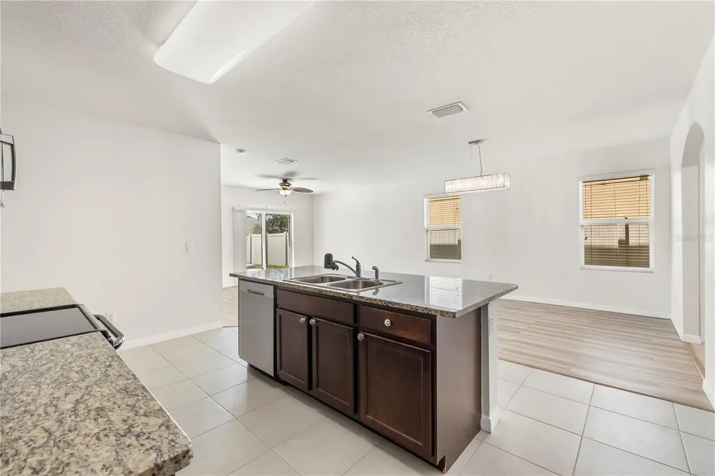 7789 Tuscan Bay Circle Wesley Chapel FL 33545