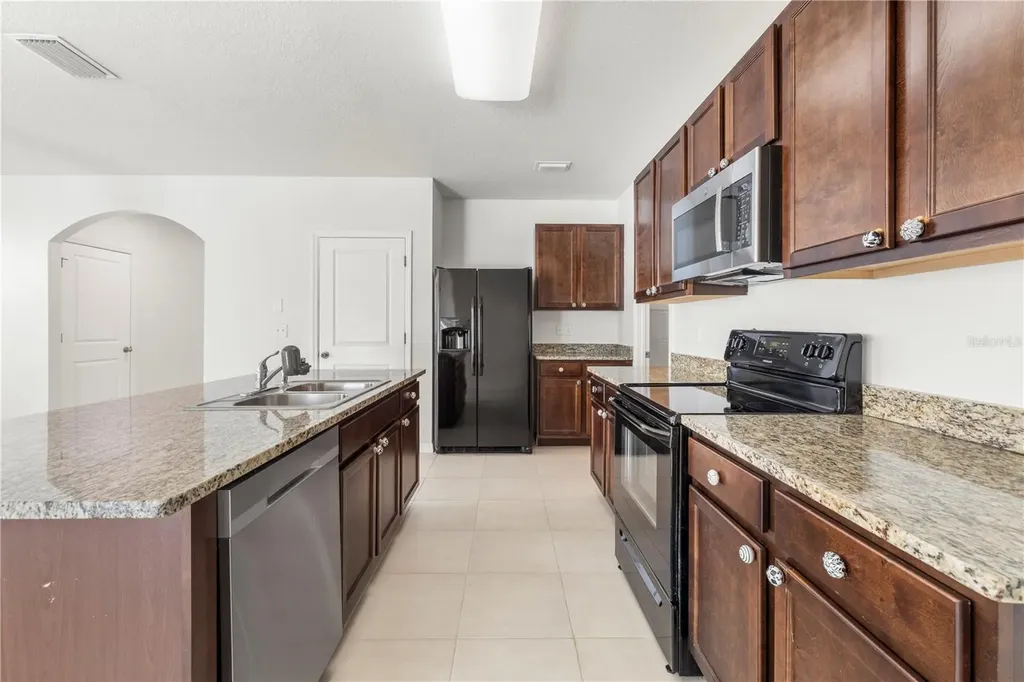 7789 Tuscan Bay Circle Wesley Chapel FL 33545