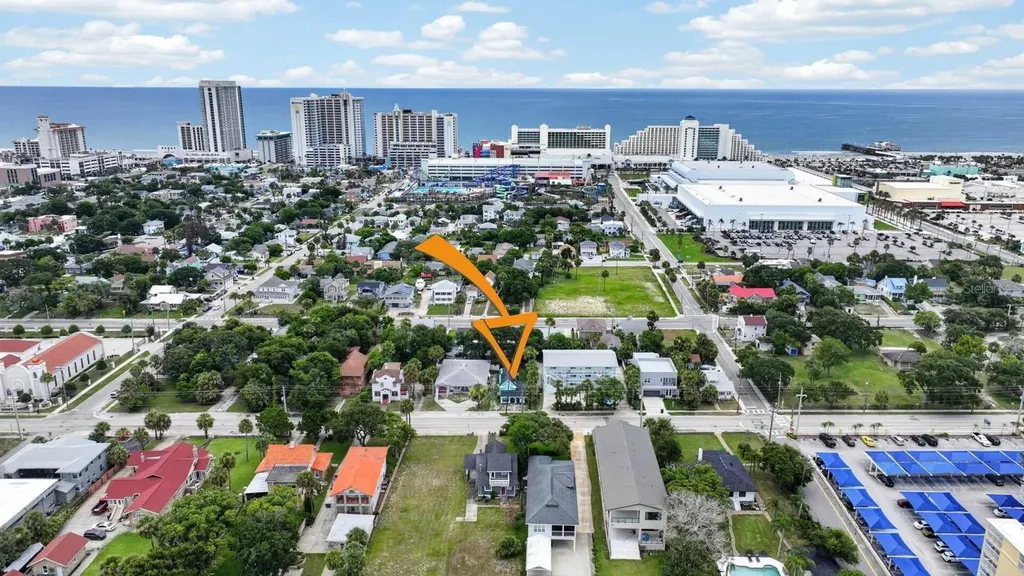 216 N Halifax Avenue Daytona Beach FL 32118