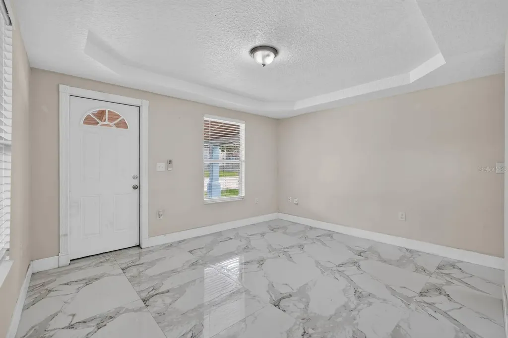 216 N Halifax Avenue Daytona Beach FL 32118