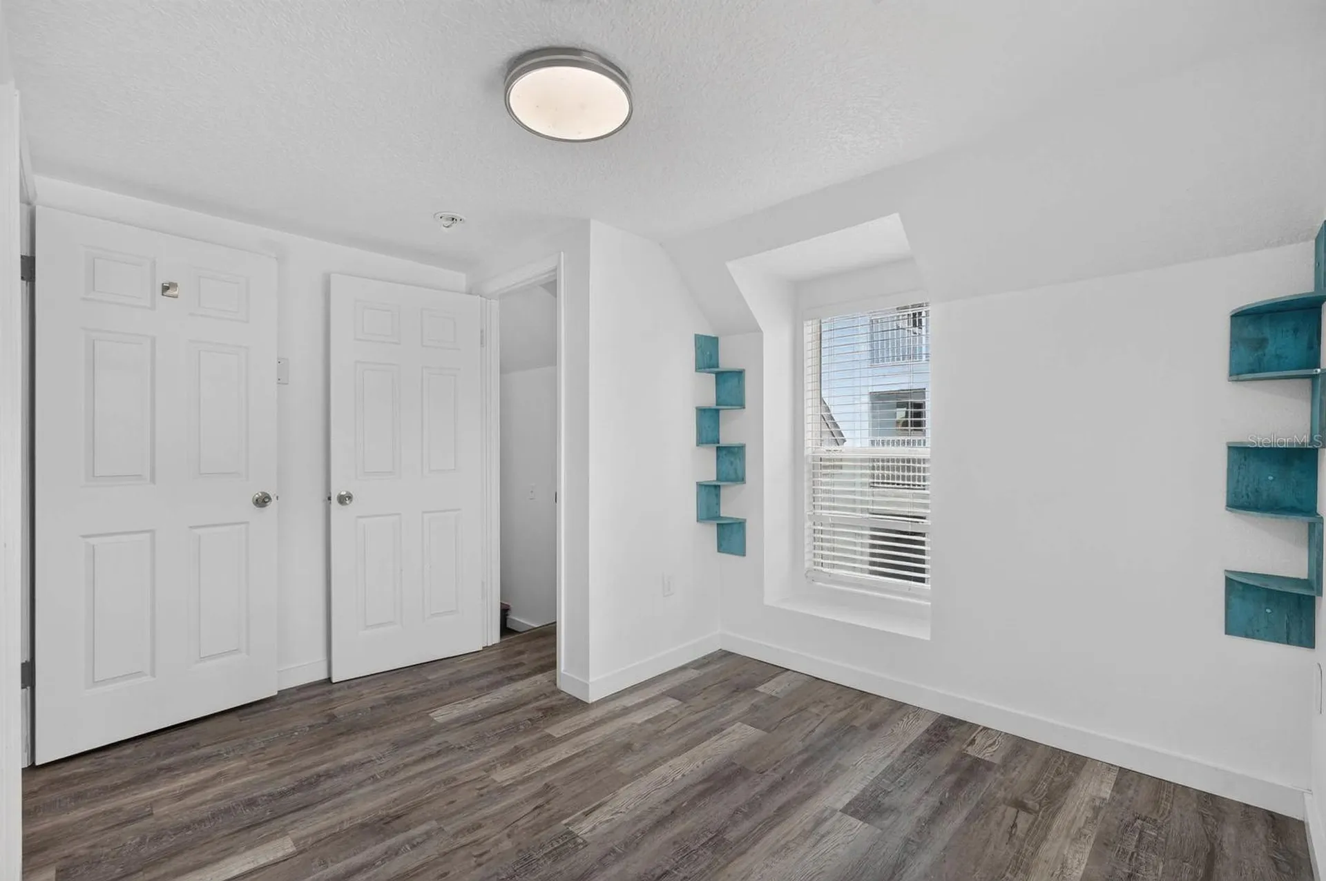 216 N Halifax Avenue Daytona Beach FL 32118