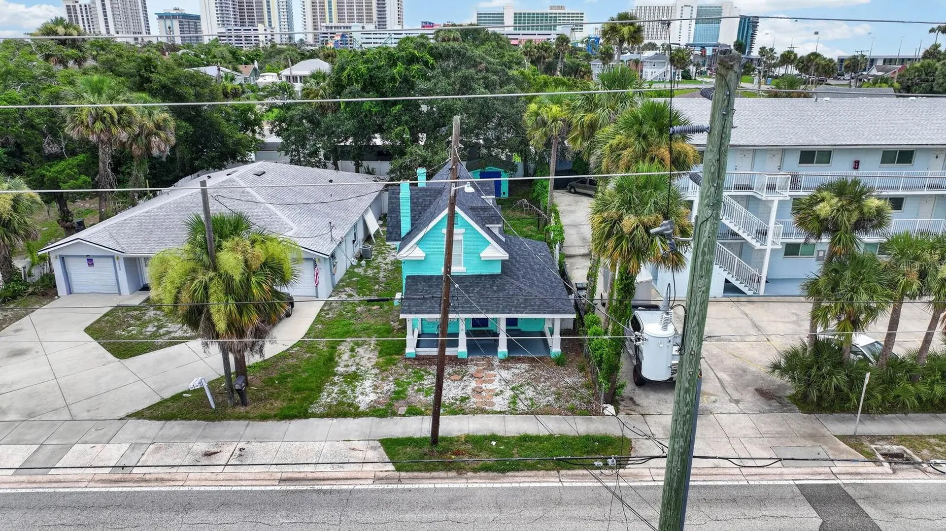 216 N Halifax Avenue Daytona Beach FL 32118