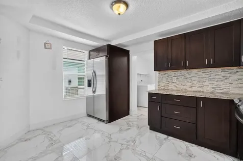 216 N Halifax Avenue Daytona Beach FL 32118