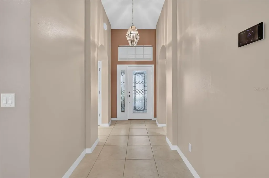 26915 Honeymoon Avenue Leesburg FL 34748