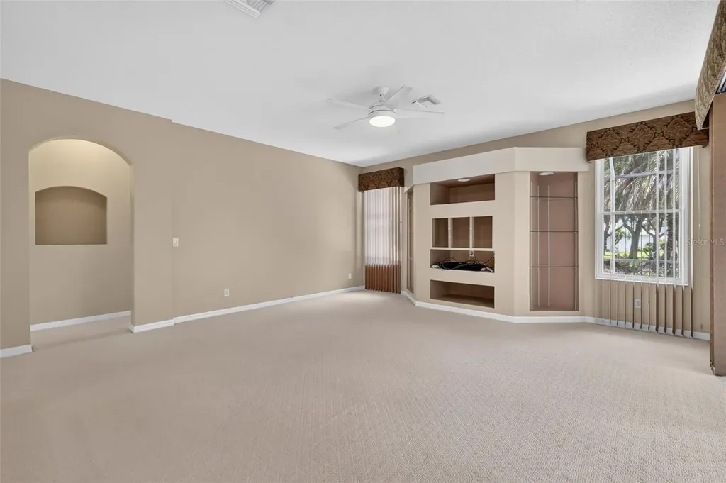 26915 Honeymoon Avenue Leesburg FL 34748