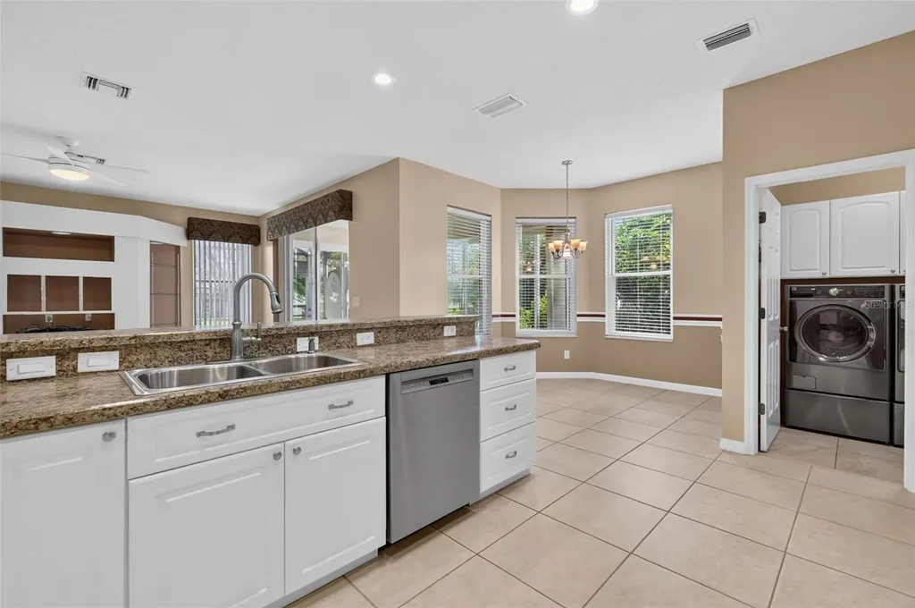 26915 Honeymoon Avenue Leesburg FL 34748