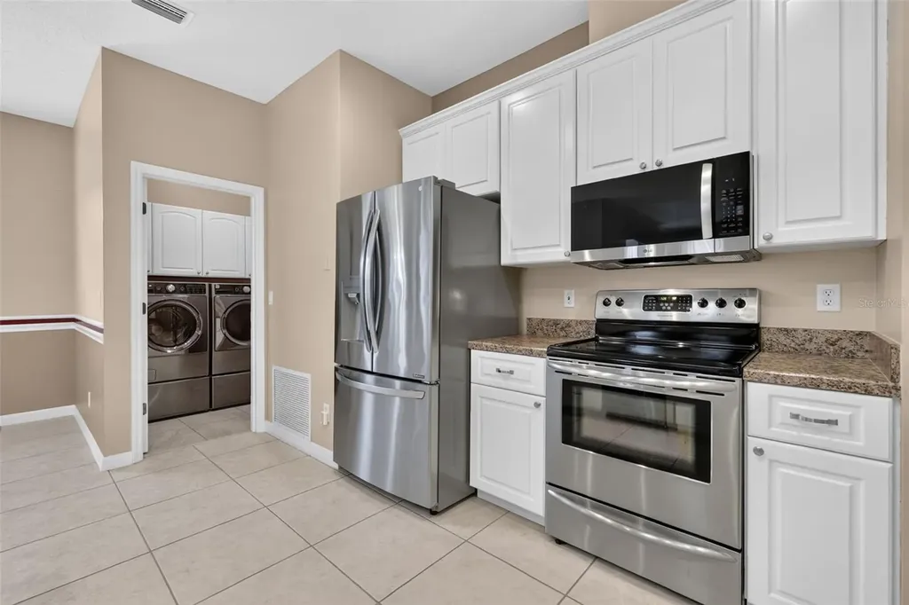 26915 Honeymoon Avenue Leesburg FL 34748