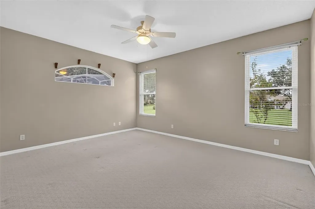 26915 Honeymoon Avenue Leesburg FL 34748