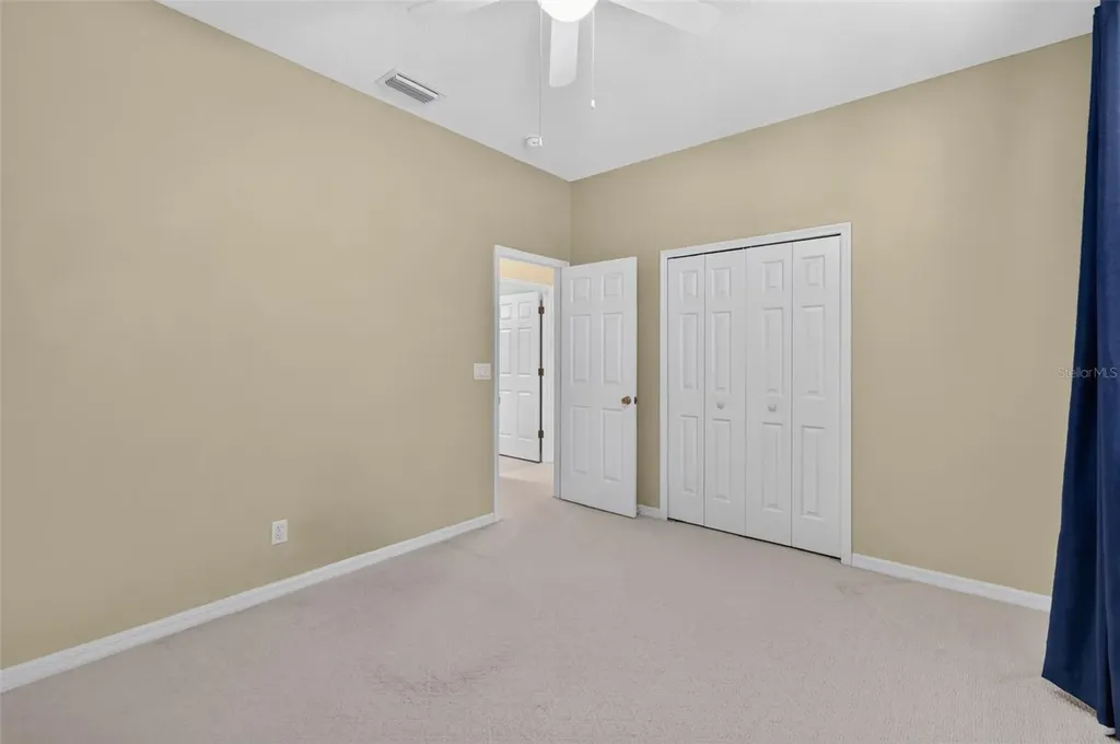 26915 Honeymoon Avenue Leesburg FL 34748