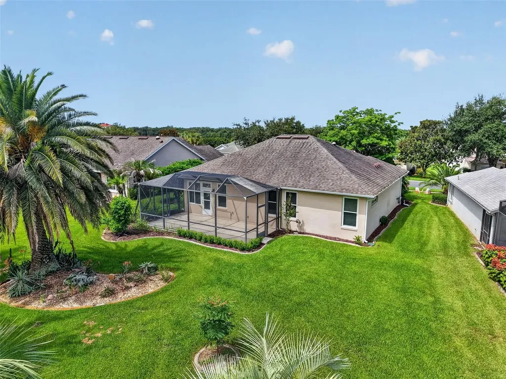 26915 Honeymoon Avenue Leesburg FL 34748