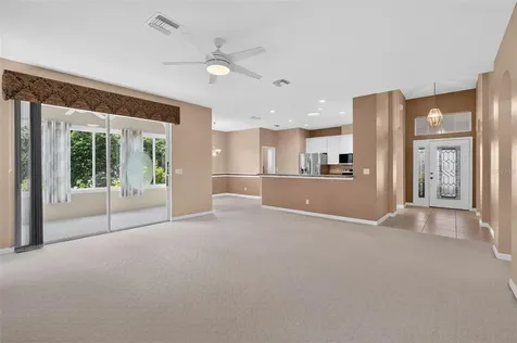 26915 Honeymoon Avenue Leesburg FL 34748