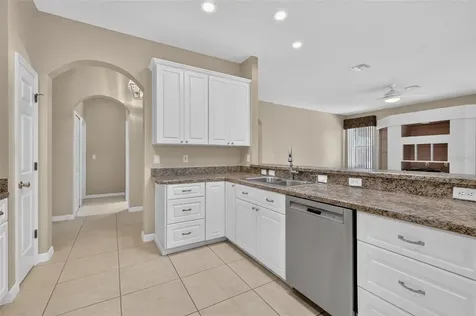 26915 Honeymoon Avenue Leesburg FL 34748