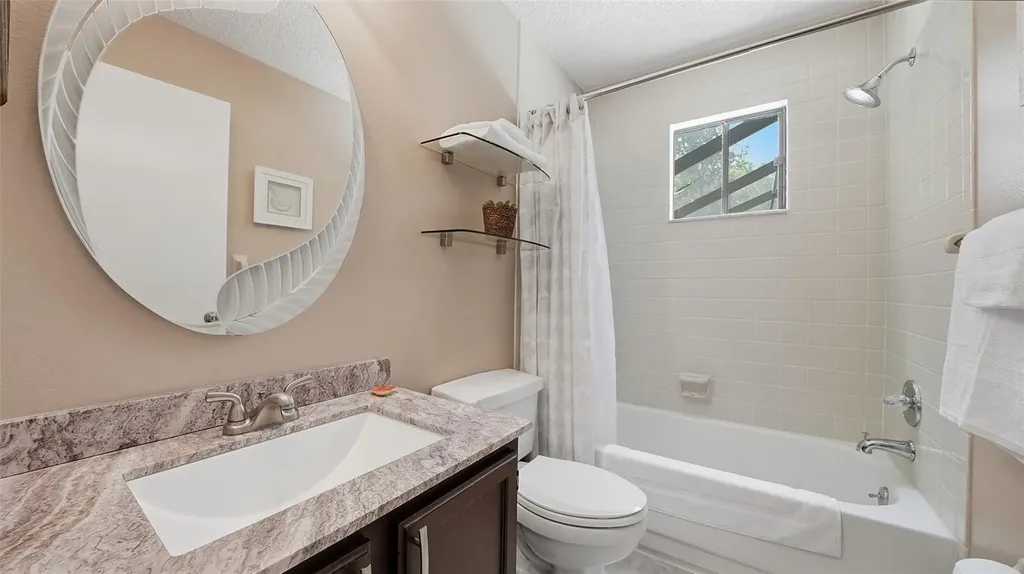 3944 Palau Drive Sarasota FL 34241