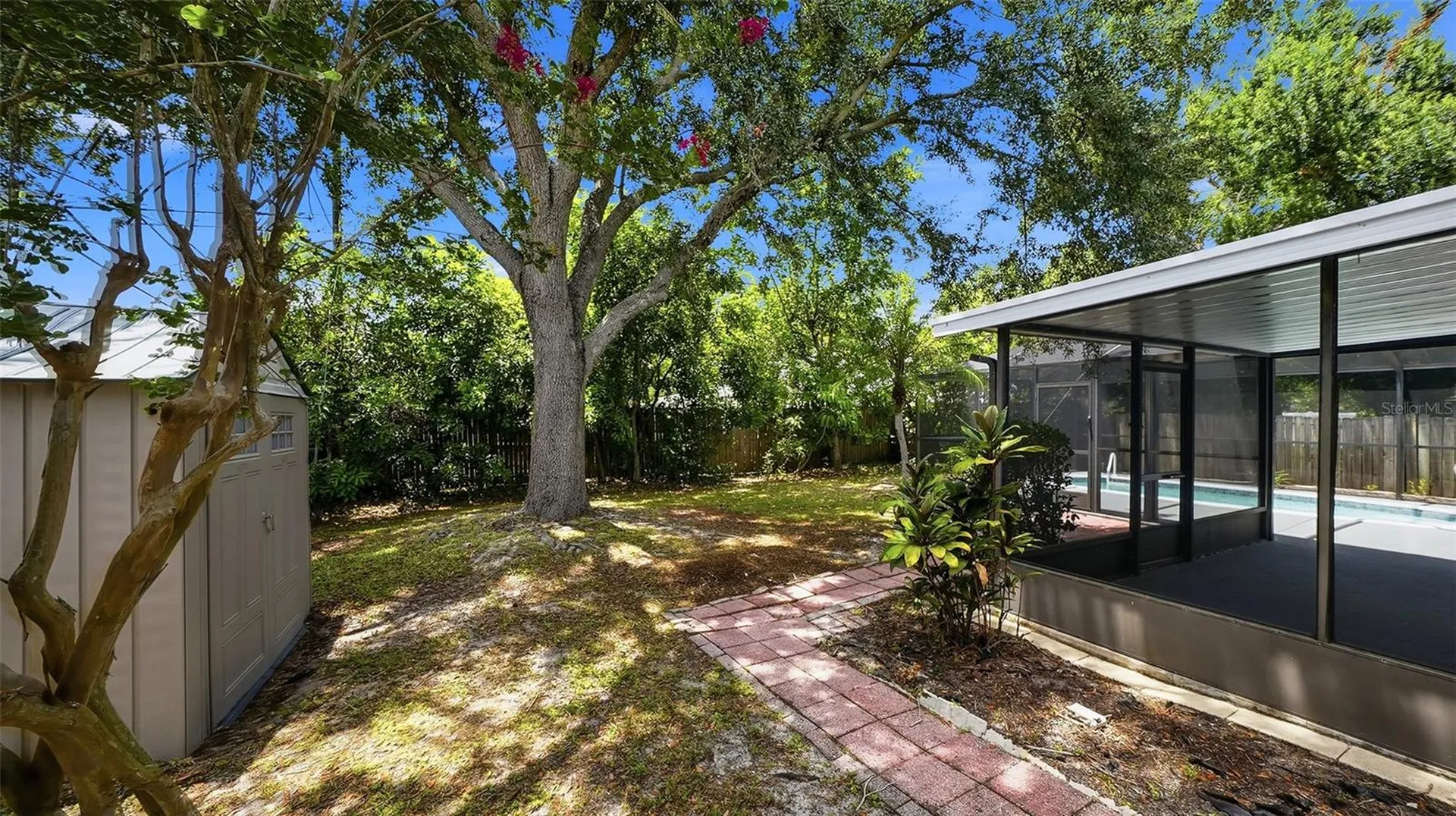3944 Palau Drive Sarasota FL 34241