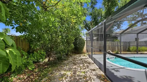 3944 Palau Drive Sarasota FL 34241