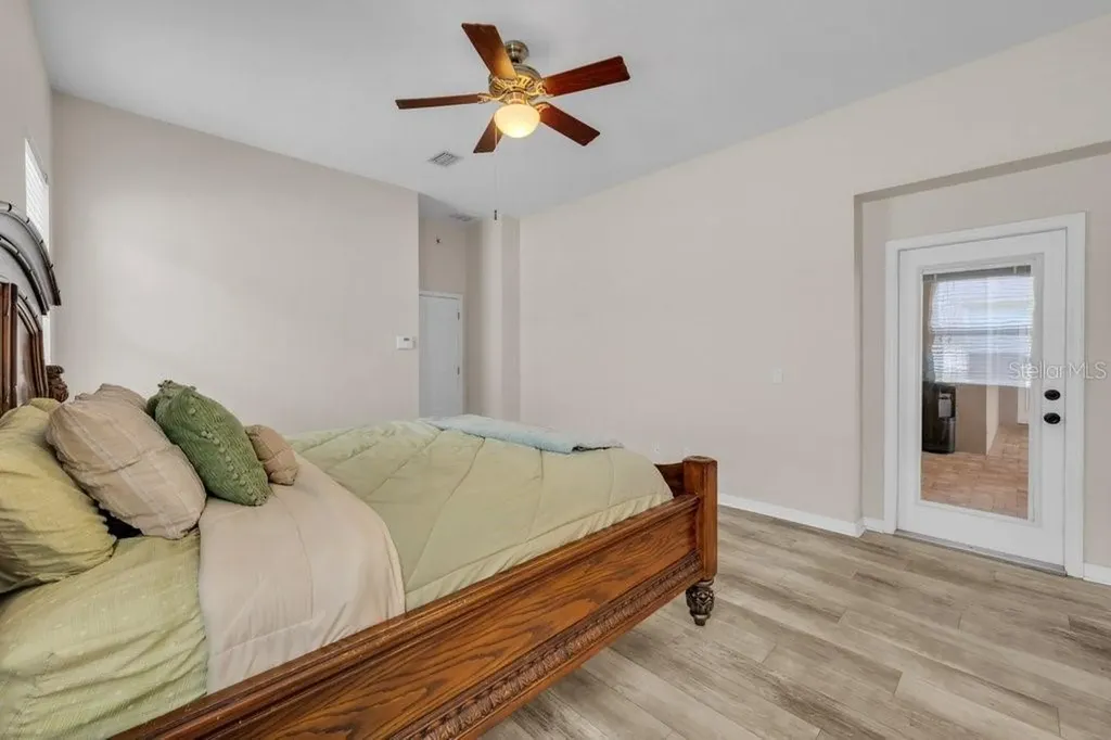 5967 Jaegerglen Drive Lithia FL 33547