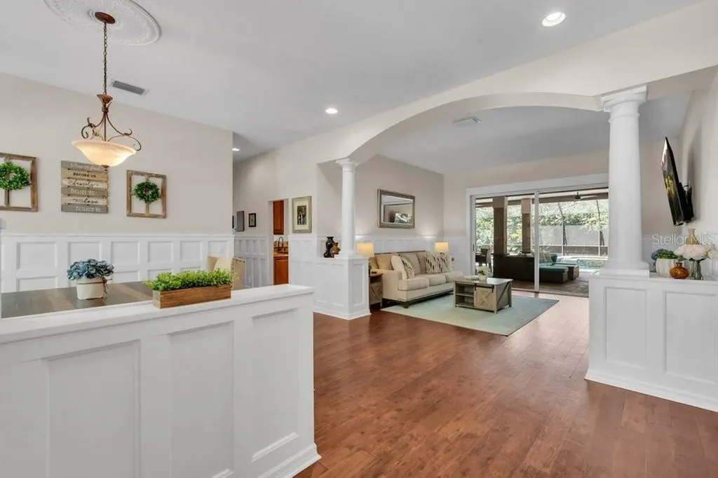 5967 Jaegerglen Drive Lithia FL 33547