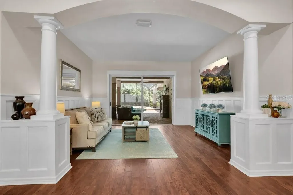 5967 Jaegerglen Drive Lithia FL 33547