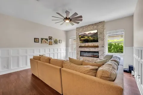 5967 Jaegerglen Drive Lithia FL 33547