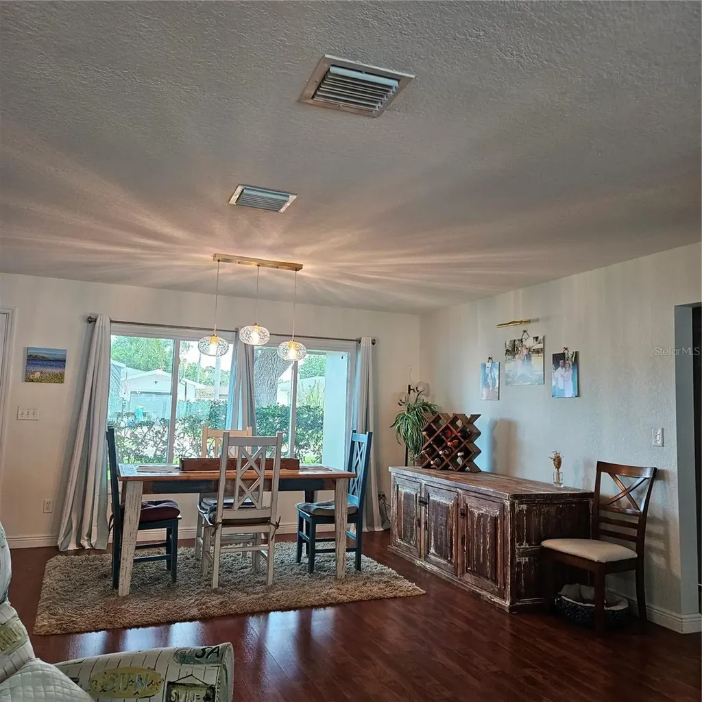 13920 Jamaica Drive Seminole FL 33776