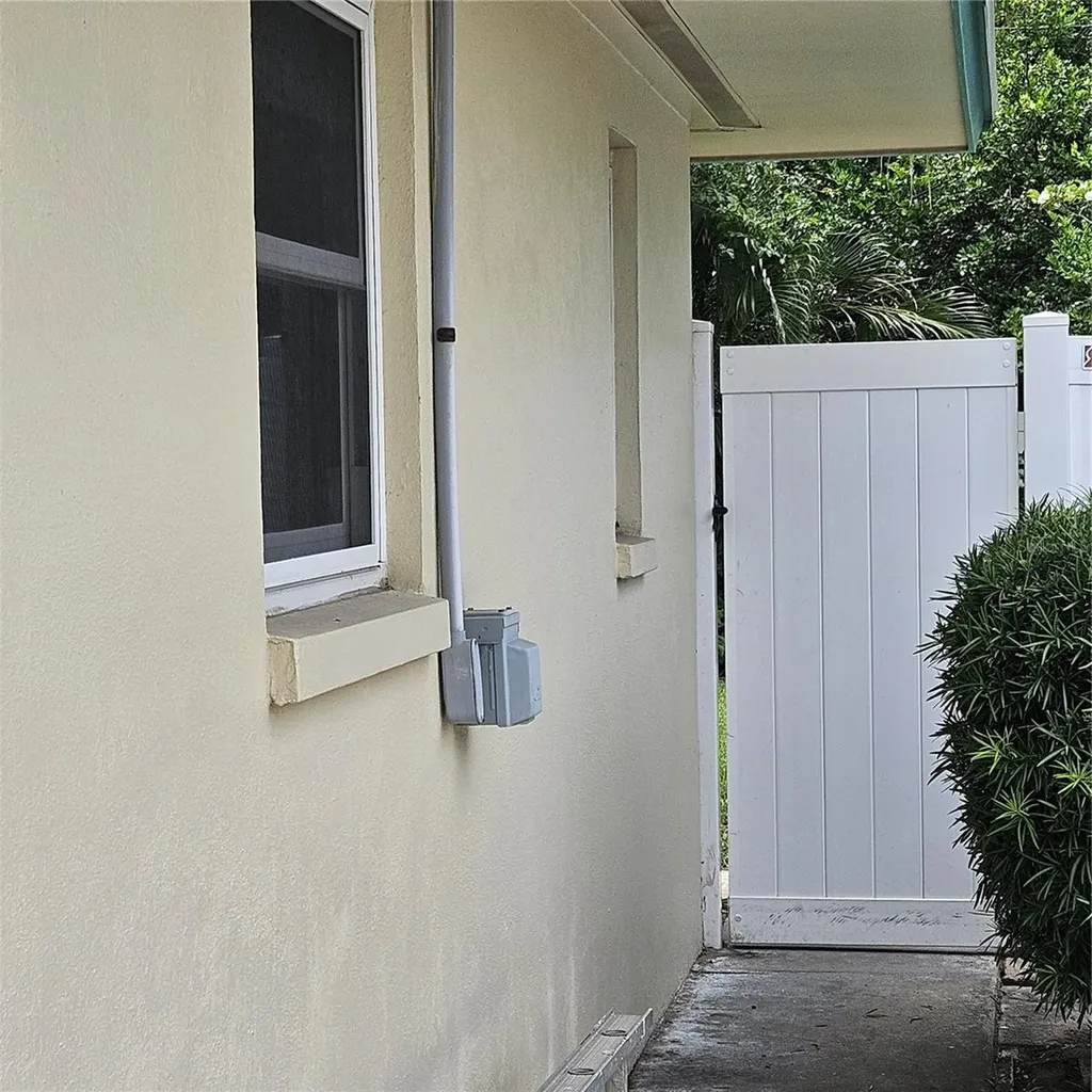 13920 Jamaica Drive Seminole FL 33776
