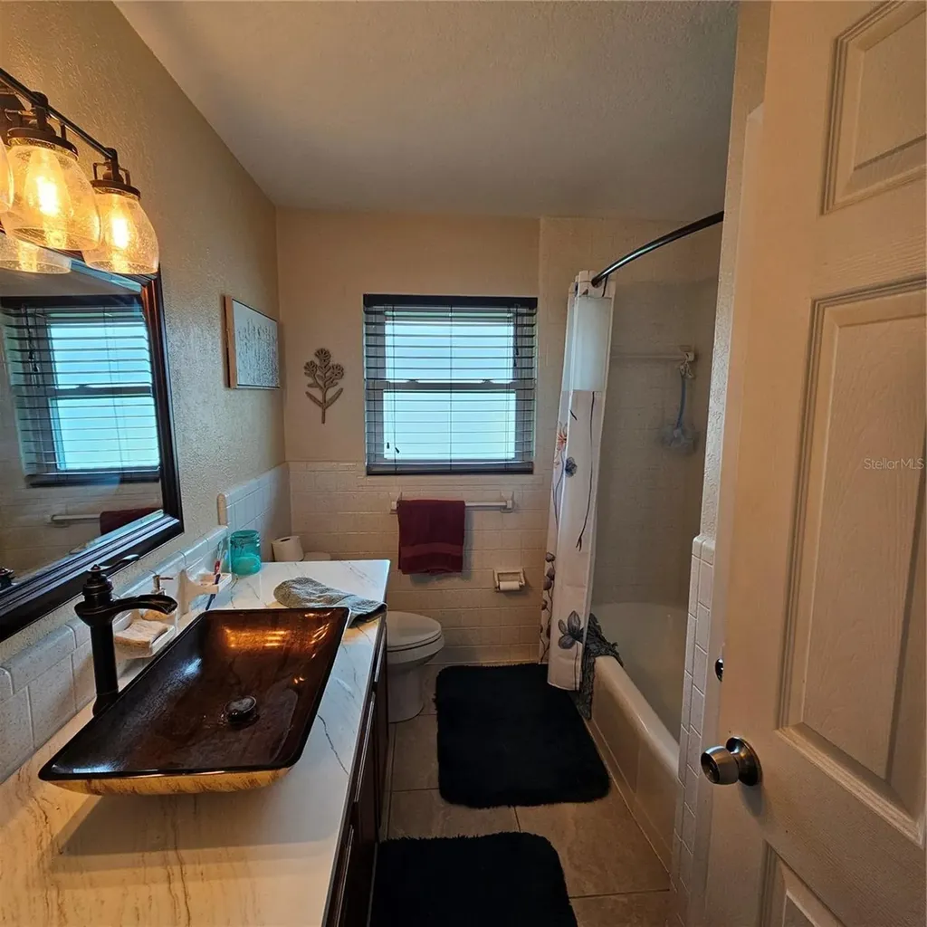13920 Jamaica Drive Seminole FL 33776