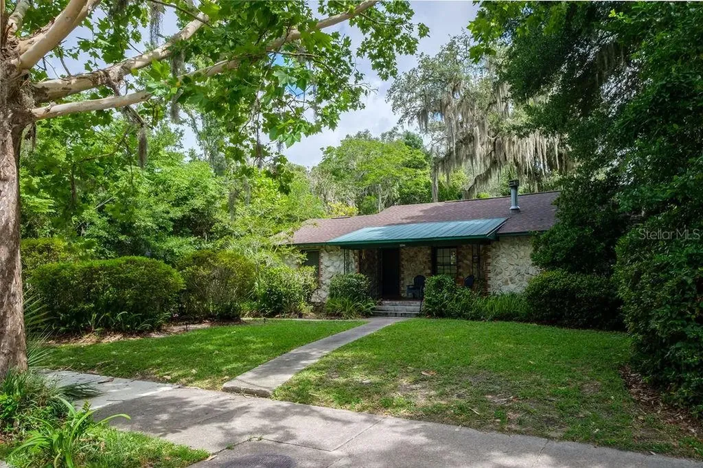 1740 NW 7th Avenue Gainesville FL 32603