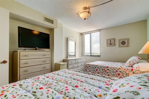 6218 Palma Del Mar Boulevard S St Petersburg FL 33715