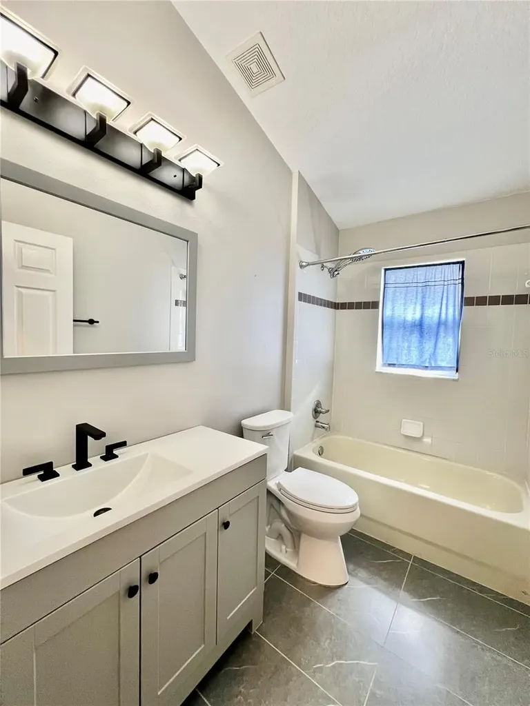 2848 Duncan Tree Circle Valrico FL 33594