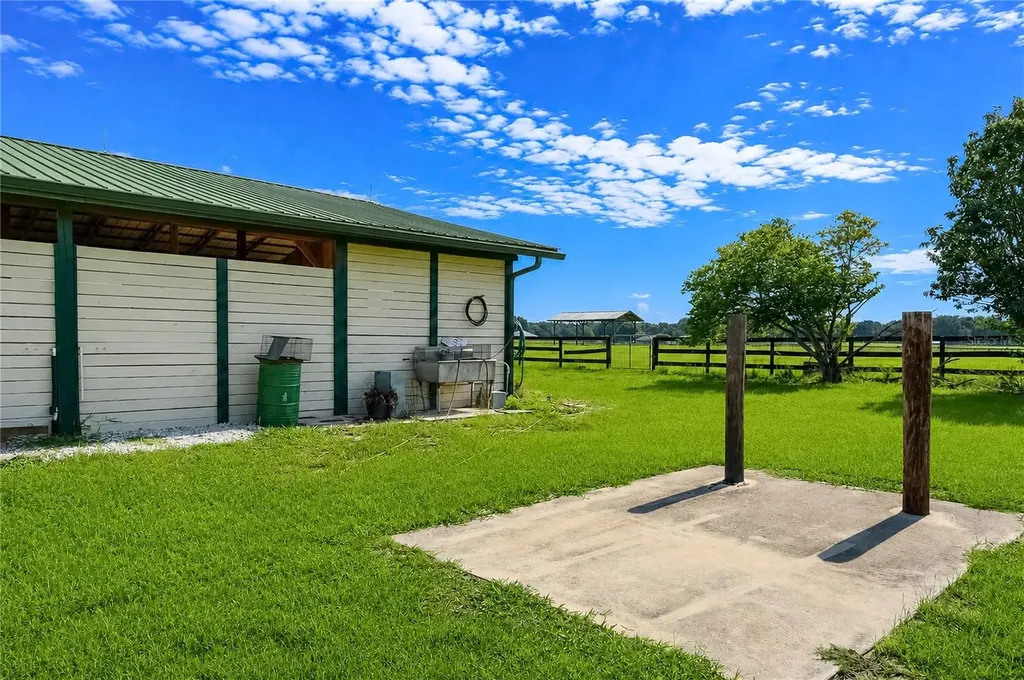 12345 NE 14th Avenue Anthony FL 32617