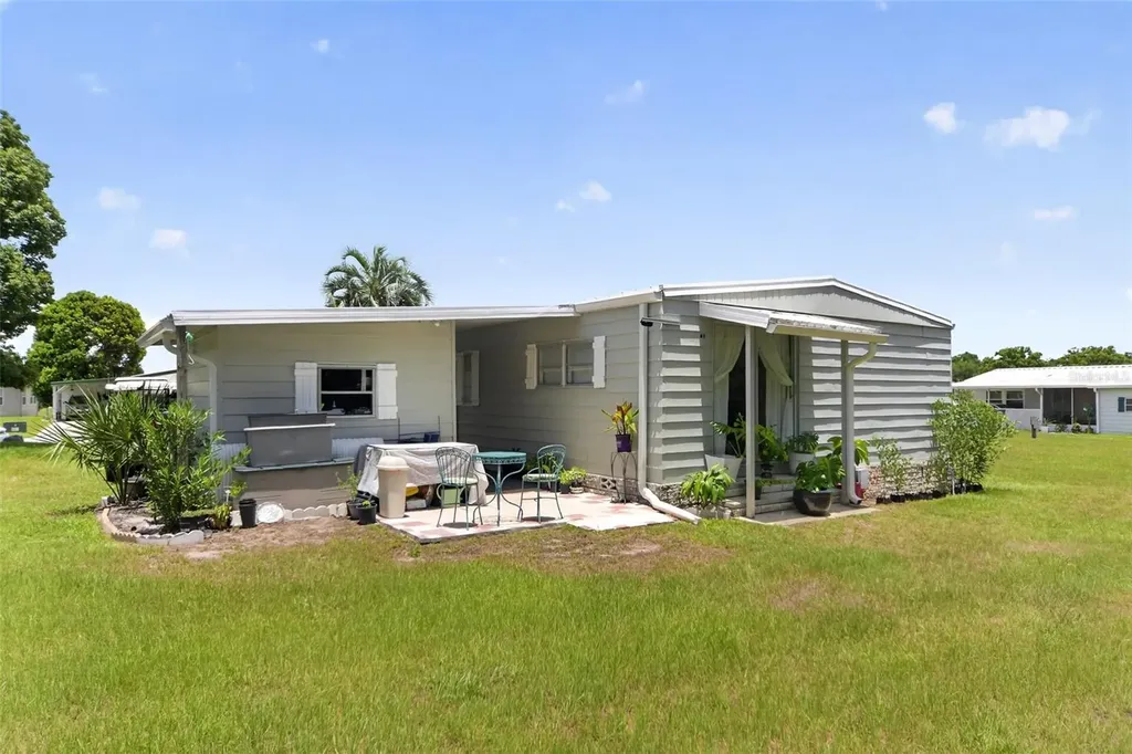 3712 S Citrus Circle Zellwood FL 32798