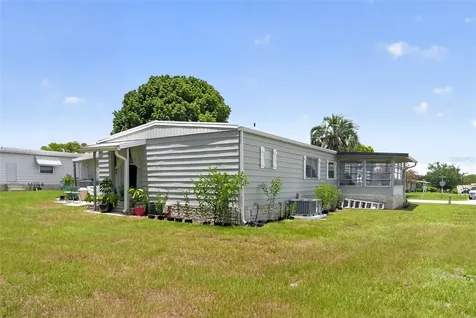 3712 S Citrus Circle Zellwood FL 32798