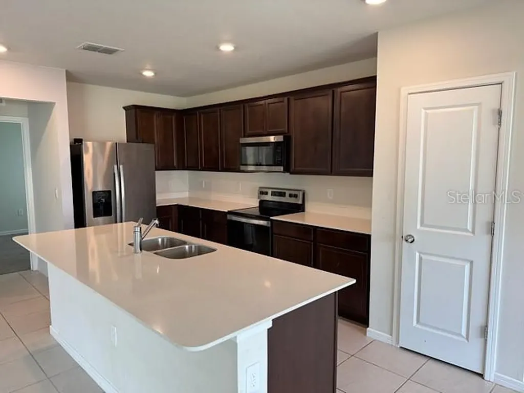 30169 Skylark Drive Wesley Chapel FL 33545