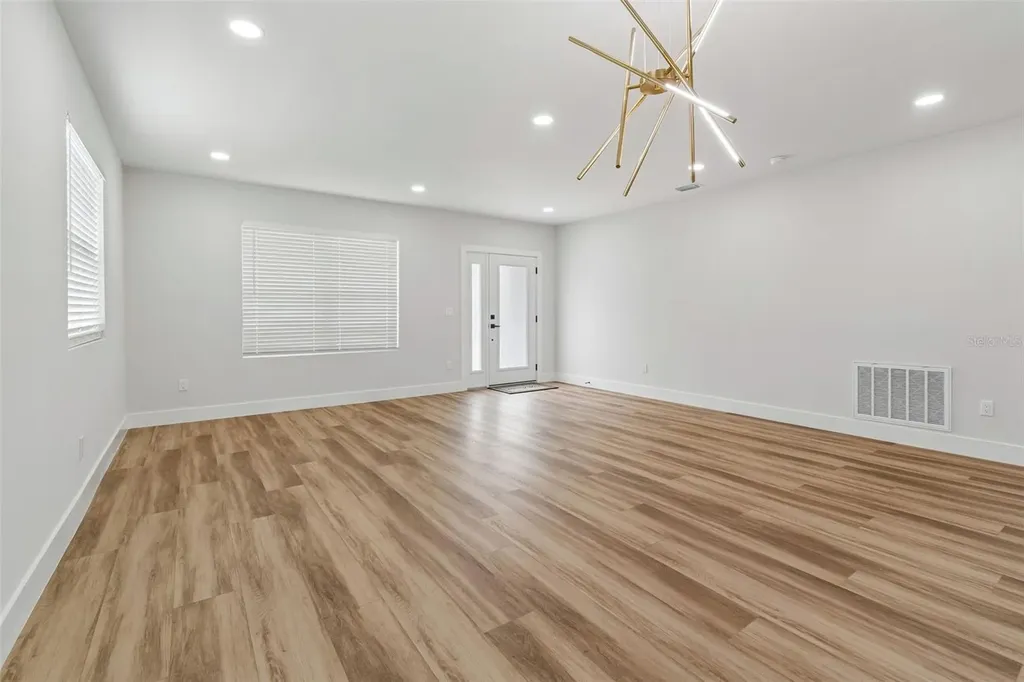 4509 N 39th Street Tampa FL 33610