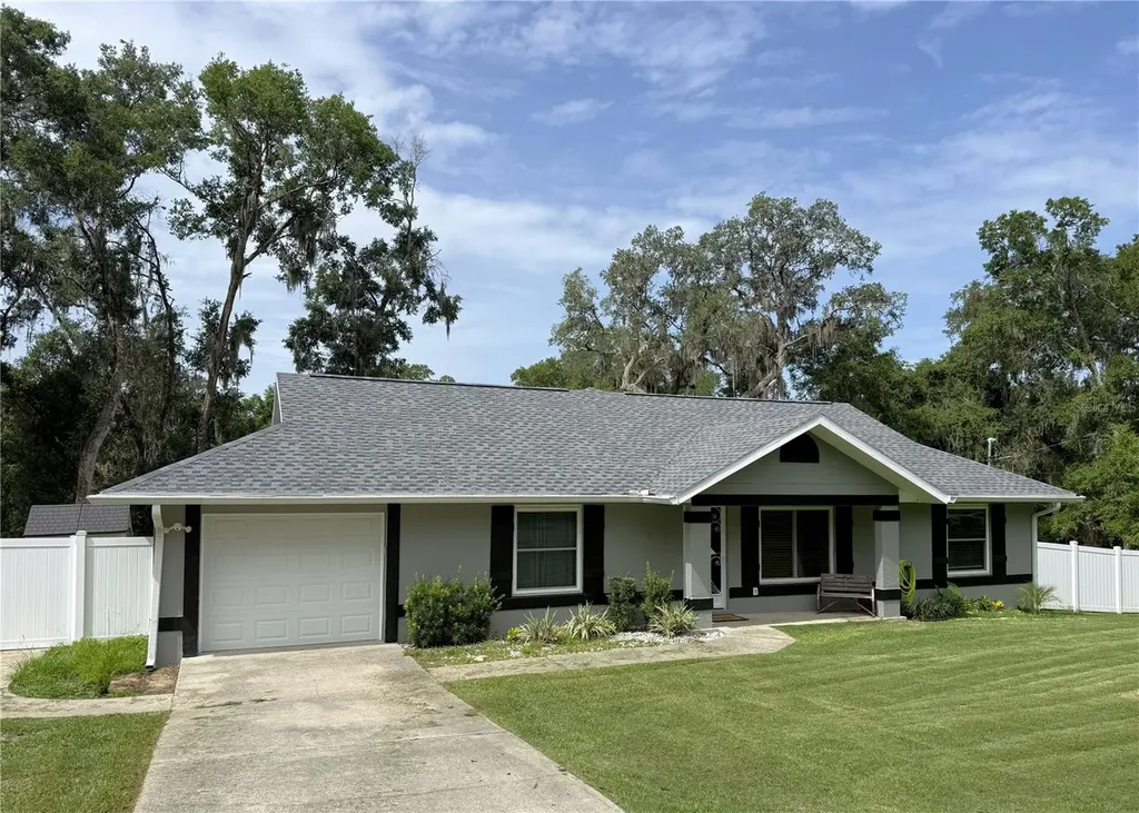10 Emerald Trail Ocala FL 34472