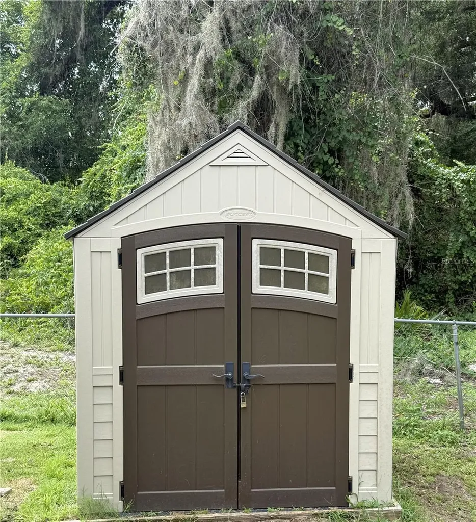 10 Emerald Trail Ocala FL 34472