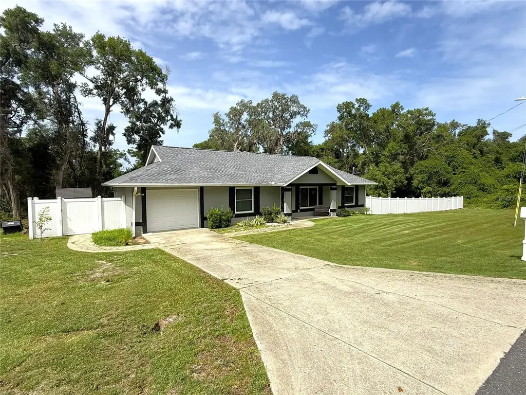 10 Emerald Trail Ocala FL 34472