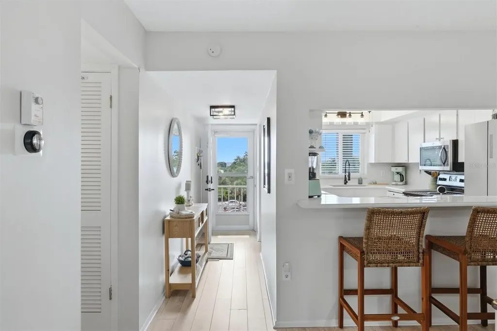 3446 Lake Bayshore Drive Bradenton FL 34205