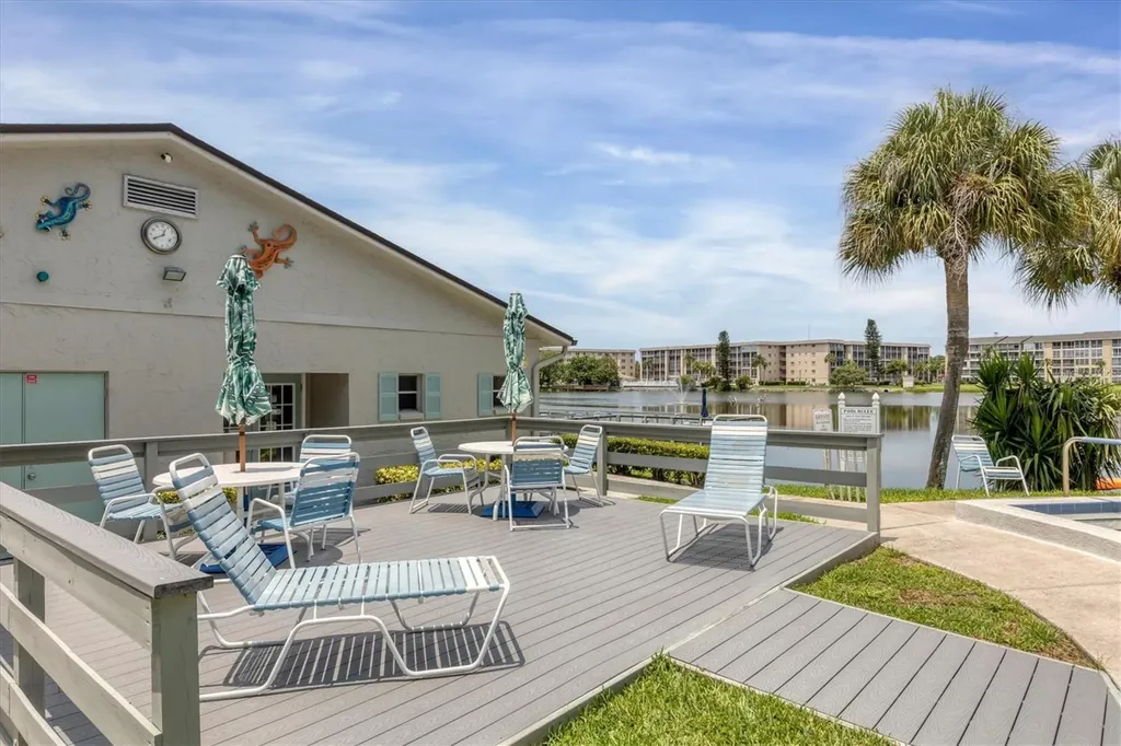 3446 Lake Bayshore Drive Bradenton FL 34205
