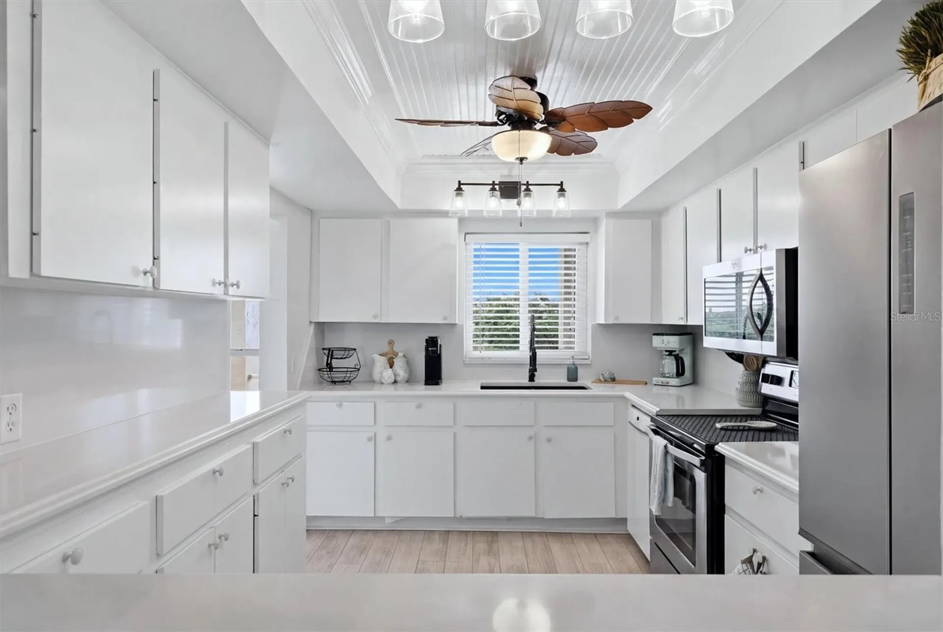 3446 Lake Bayshore Drive Bradenton FL 34205