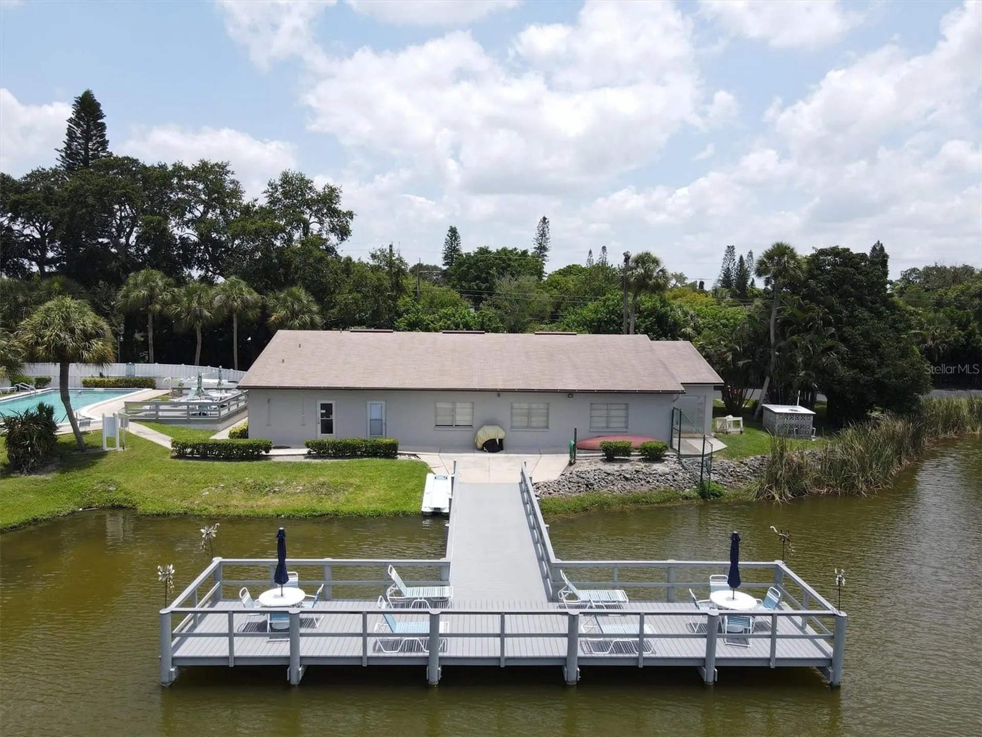 3446 Lake Bayshore Drive Bradenton FL 34205