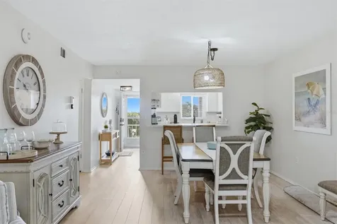 3446 Lake Bayshore Drive Bradenton FL 34205