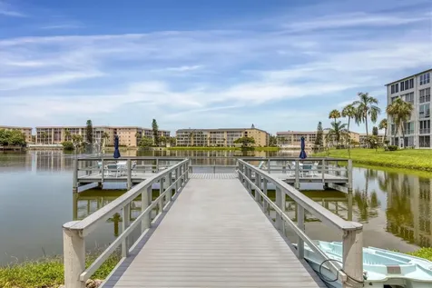 3446 Lake Bayshore Drive Bradenton FL 34205