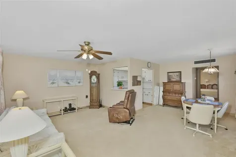 1811 Bedford Lane Sun City Center FL 33573