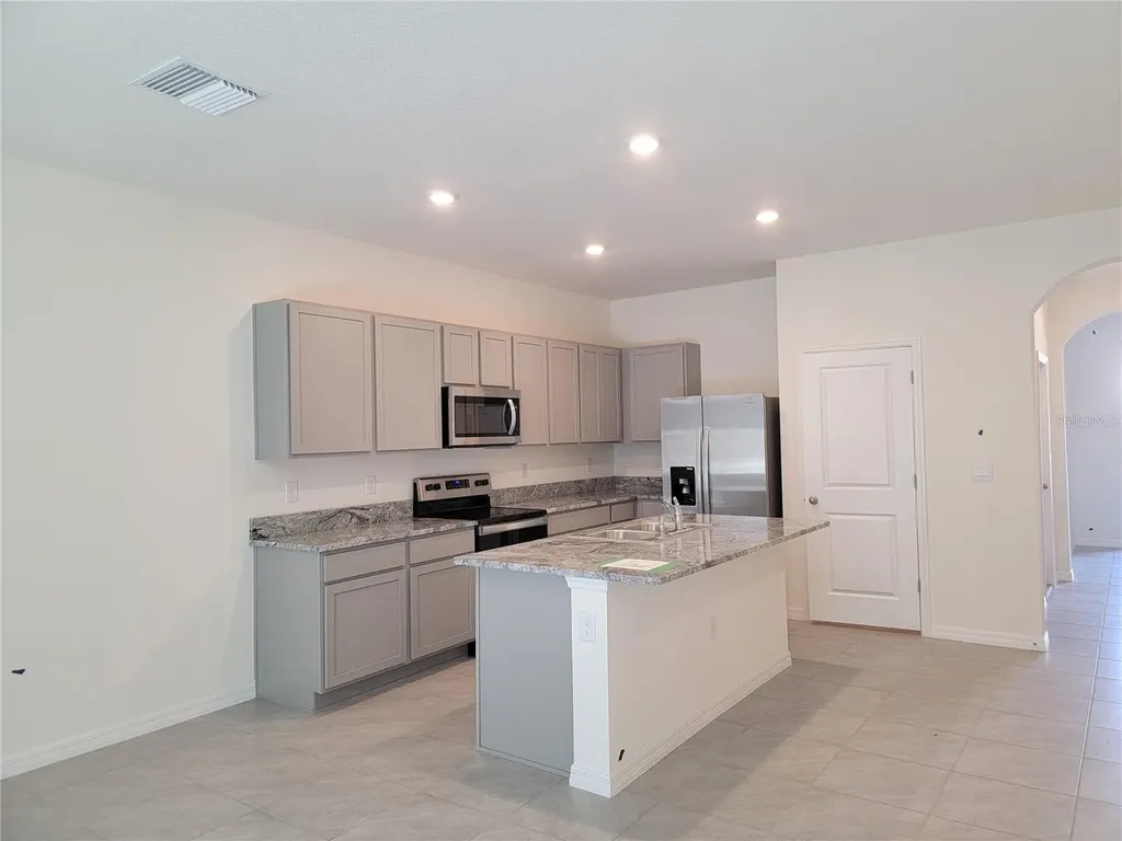 2892 Evergreen Elm Pass Wesley Chapel FL 33543