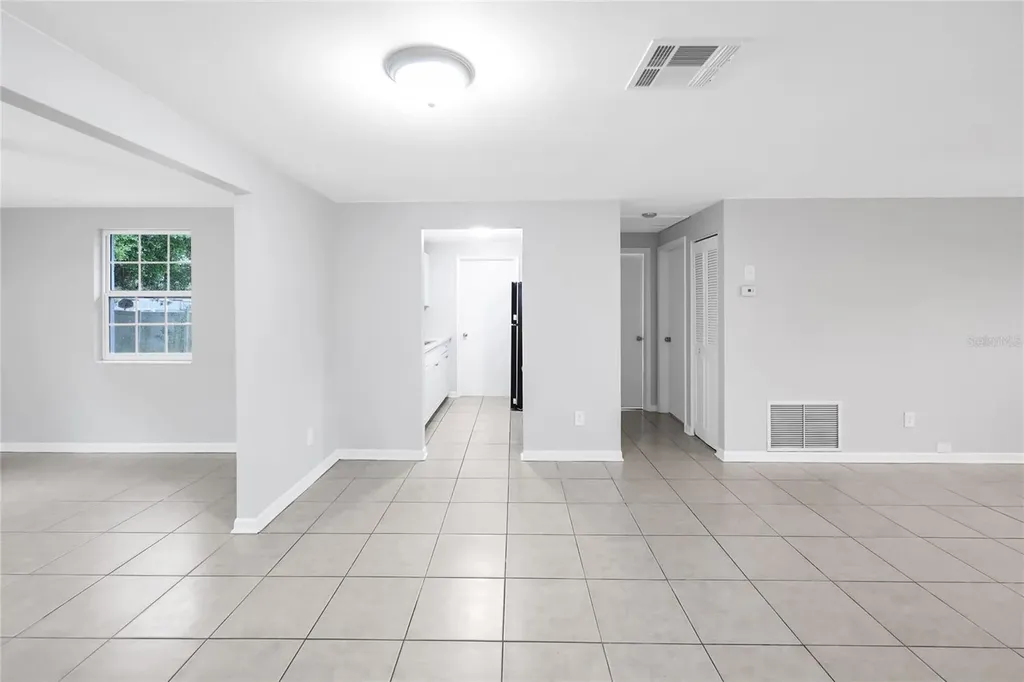2925 Elkcam Boulevard Deltona FL 32738