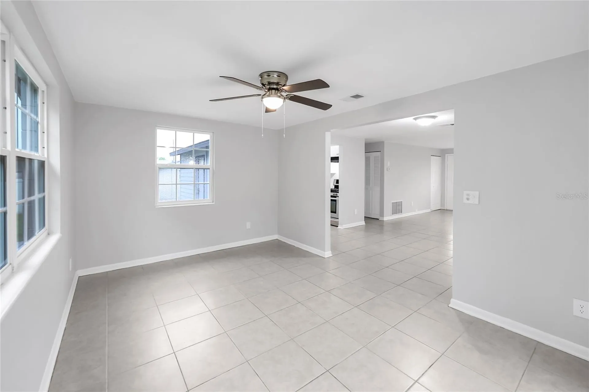 2925 Elkcam Boulevard Deltona FL 32738