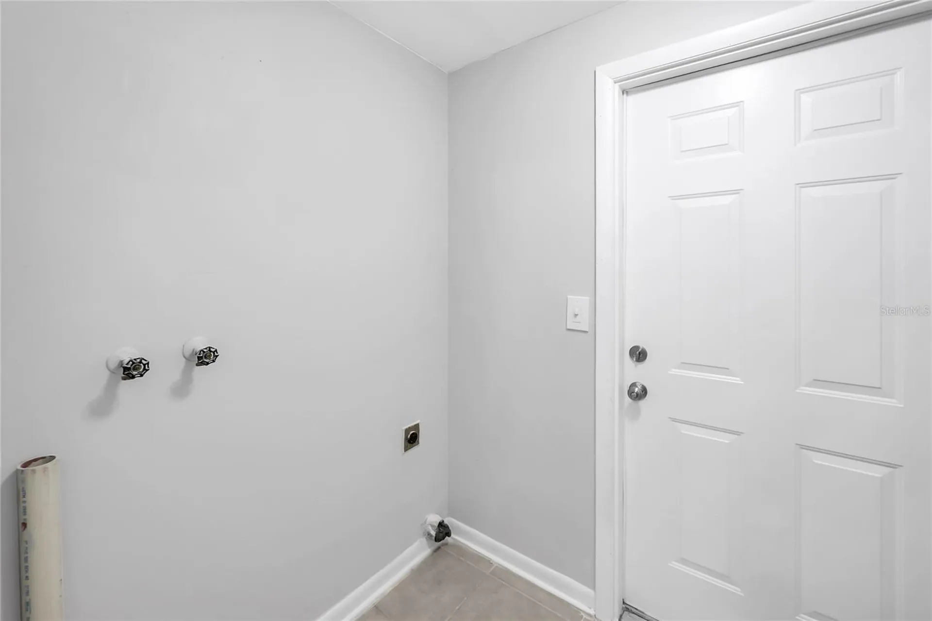 2925 Elkcam Boulevard Deltona FL 32738