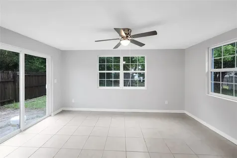 2925 Elkcam Boulevard Deltona FL 32738